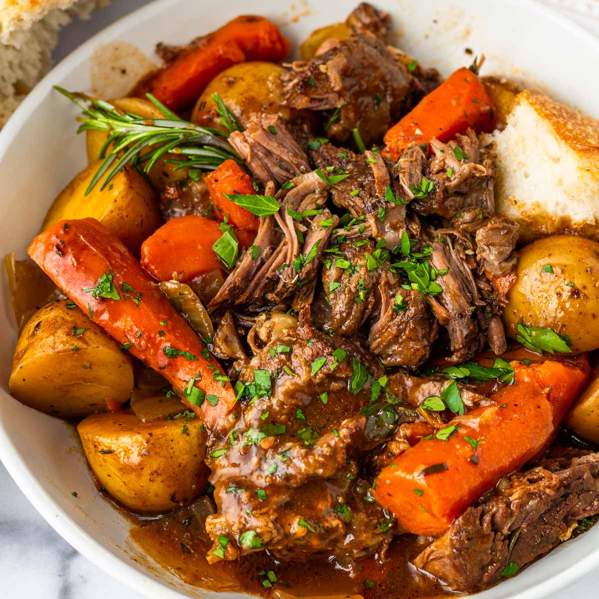 Maximize Flavor: Slow Cooker Pot Roast with Expert Tips